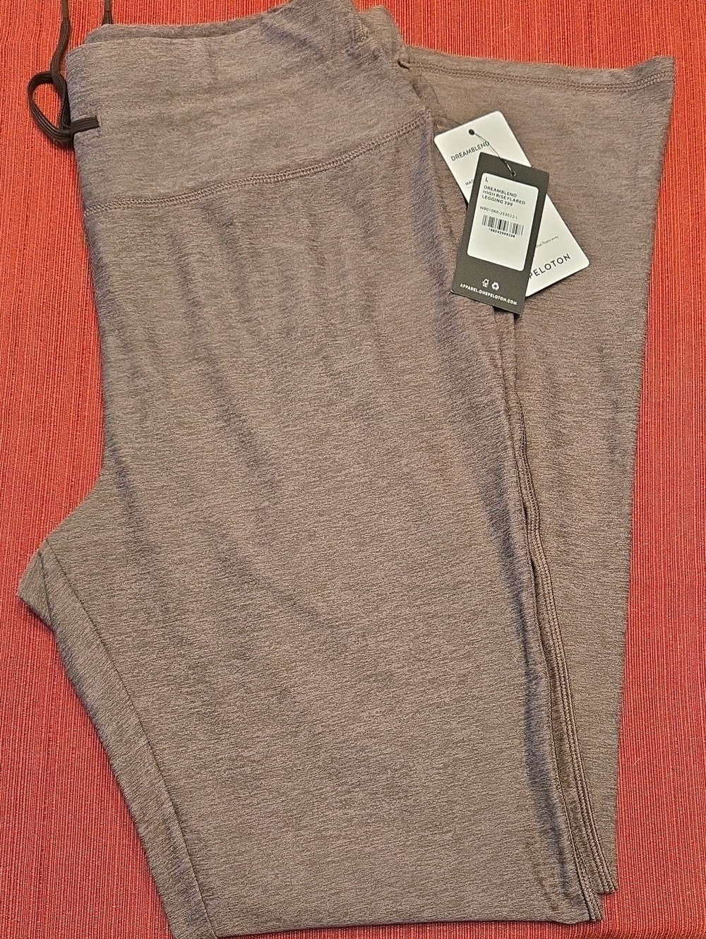 Peloton Drawstring Flared Legging in Heather Brown